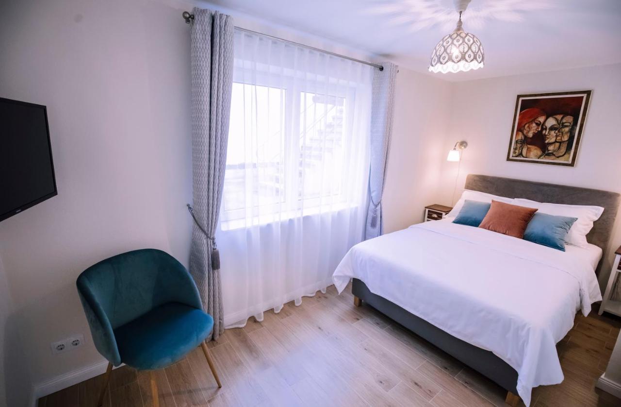 Chic Central Studio Sibiu Exteriör bild