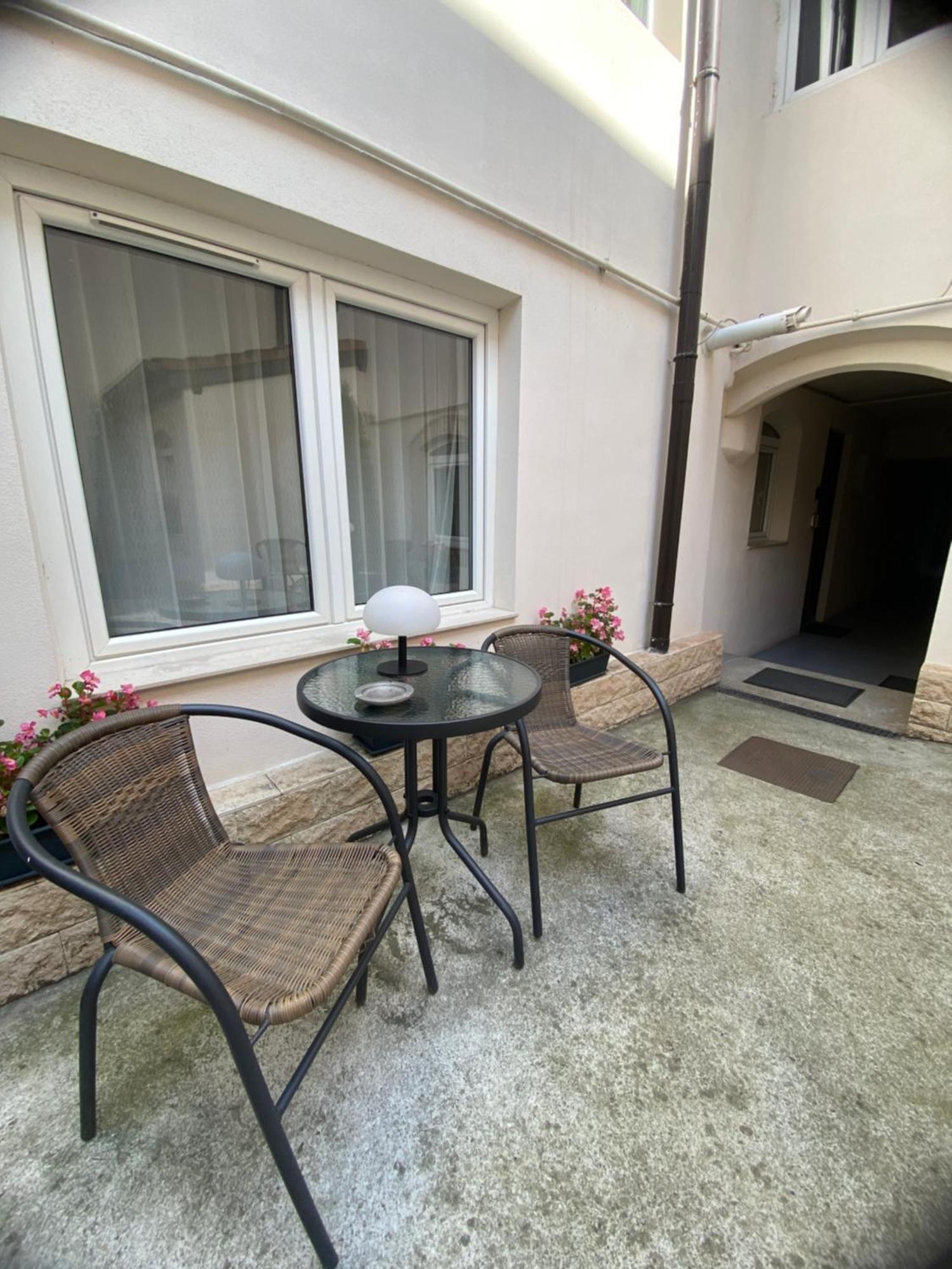 Chic Central Studio Sibiu Exteriör bild